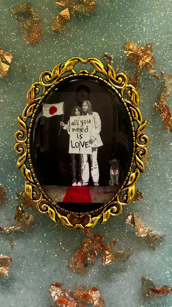 Broche - John Lennon et Yoko