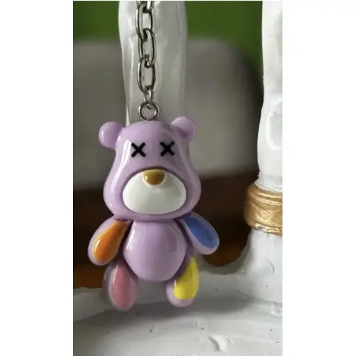 Porte-clé - Ours en résine mauve