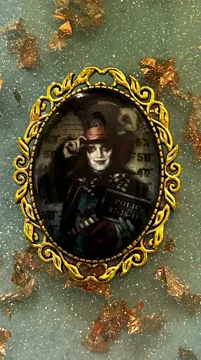 Broche - Le chapelier fou